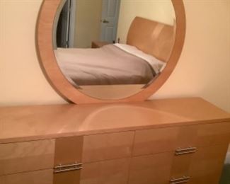 Dresser buy as a set like new