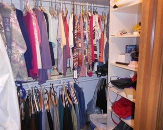 Women's Clothing & Accessories