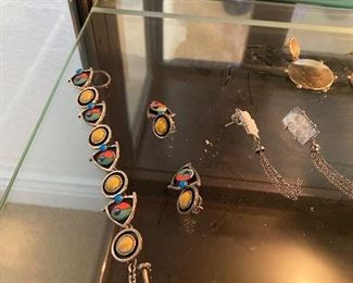 Bracelet and earring set from Picardy’s Mequon