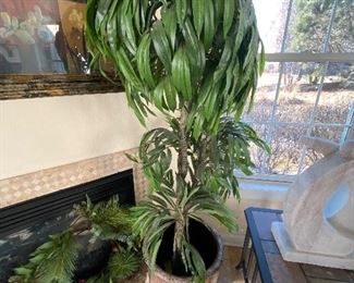 Artificial potted tree