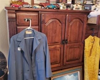 armoire collector car