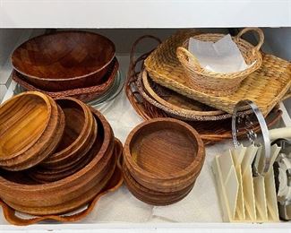 The baskets and Cuisinart disc holder are sold.