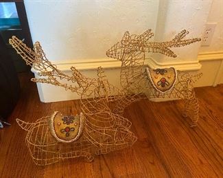 lots of nice Christmas decor