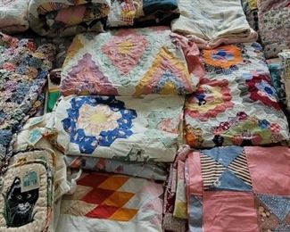 Vintage quilts and quilt tops