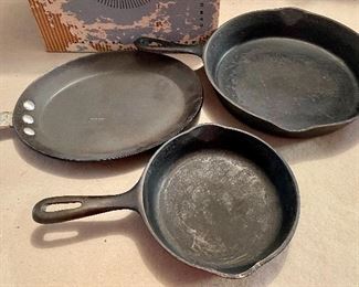 Cast iron fry pans