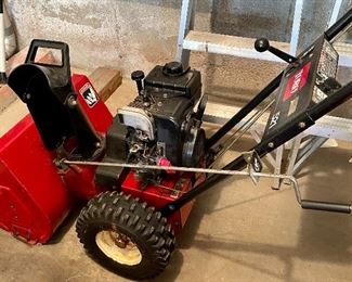 Toro 521 Snowblower