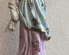 FX Collection Porcelain 14 Inch Figurine