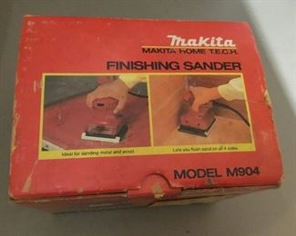 Makita Finishing Sander M904