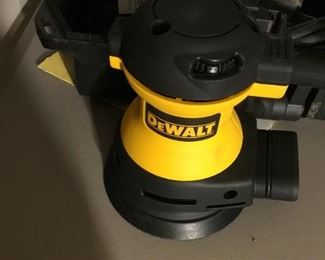 DeWALT Orbit Sander DW423