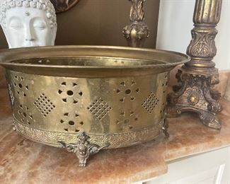 Indian brass pierced planter mid century mottahedeh village
