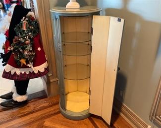 lighted display cabinet with 3 glass shelves
