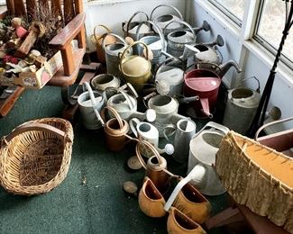 Sprinkling cans etc.