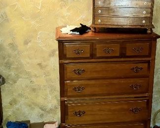 Chest of drawers, jewelry box, print etc.