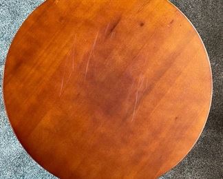 3pc Industrial Bistro Set	Table : 27.5 x 23in diameter	

