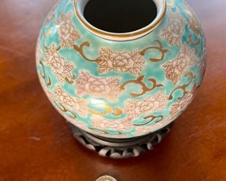 Gold Imari Shibui Ware Floral Vase w/ Stand Ceramic Pottery Hand painted	4.75 x 2.25 at opening	
