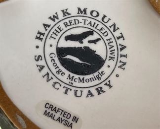 George McMonigle Red Tailed Hawk Porcelain Figure Hawk Mountain Sanctuary Franklin Mint	13 x 11 x 6in	HxWxD
