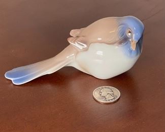 B&G Bing And Grondahl # 1635 Bird Figurine Porcelain	2 x 2 x 5in	HxWxD
