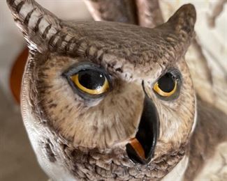 Franklin Mint The Great Horned Owl Porcelain Statue Figurine	13 x 11 x 10in	HxWxD
