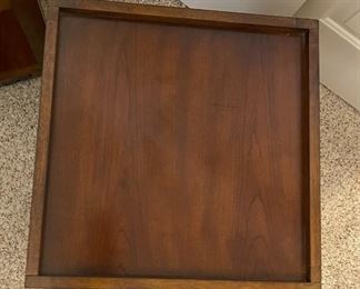 2pc Bassett Furniture Dark Wood Stackable End Tables/Shelf PAIR	18 x 18 x 18in each	HxWxD

