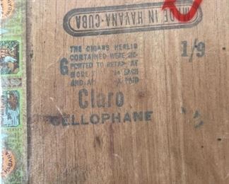 1912 Antique Romeo Y Julieta Cigar Box	1.5x8.25x5.5in	HxWxD

