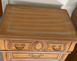 American of Martinsville Slender Dresser 7-Drawer Lingerie Chest Vintage	55.25 x 22 x 15.5in	HxWxD
