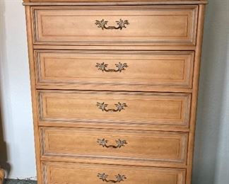 American of Martinsville 6 Drawer Dresser Chest of Drawers Vintage	57 x 36 x 19.5in	HxWxD
