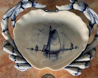 Delft Porcelain Crab Dish	1.5x5.5x4.5in	HxWxD
