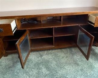 Bassett Furniture Mission Style Grove Park 82 inch Credenza AV Cabinet	31.75 x 82 x 20in	HxWxD
