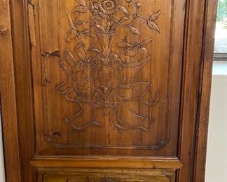 2pc Antique Chinese Hand Carved Panels Screen Divider PAIR	102 x 29.25 x 2.5in	HxWxD
