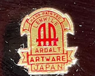 Lenwile Ardalt Artware Japan Tray	2 x 20 x 14in	HxWxD
