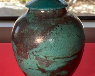Signed Studio Pottery Lidded Vase Curwin Ceramics	15.5 x 9in diameter	
