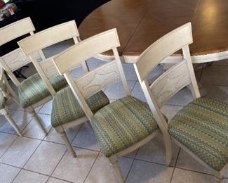 Bassett Furniture Dining Table w/ 6 Chairs	30 x 54 x 54-72	HxWxD
