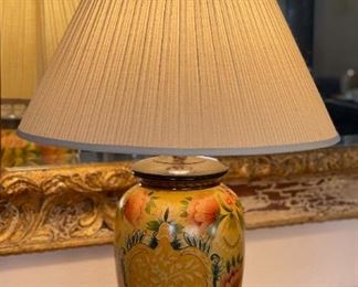 Asian Ceramic Jar Lamp	28 x 18 diameter	
