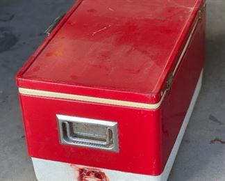 Red Vintage Coleman Cooler		
