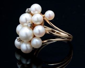 14k Gold Pearl & Diamond Cluster Ring   	Size: 7.25 Centerpiece: 22.5x16mm	
