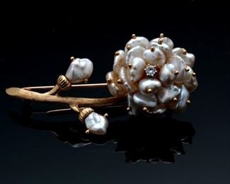 14K Gold Baroque Peal & Diamond Flower Brooch Pin LJ LAZARUS Jewelers 	58x27mm	
