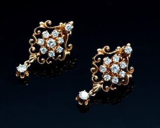 14k Gold 10 Diamond Encrusted Cluster Earrings 	29x17mm	
