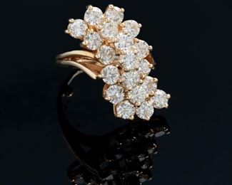 14k Gold & Diamond Cluster Cocktail Ring 	Size: 4.5  Cluster: 25x22.5mm	
