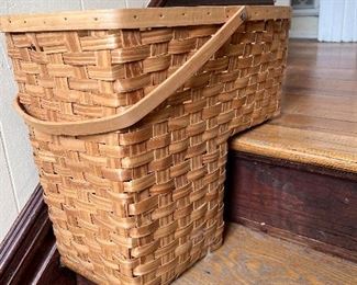 STAIR CADDY BASKET