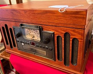 COMBO RADIO/RECORD PLAYER