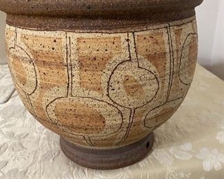 Bob Sakoda 1977 ceramic pot signed