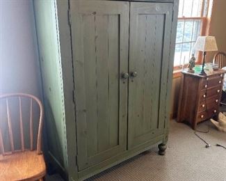 Entertainment CenterArmoire