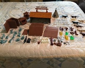 Fort Apache Toy Set