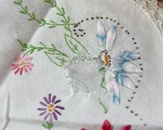 Beautiful Vintage Linens (this one has one hole(