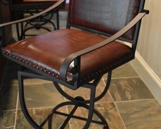 Leather and Iron bar stools, set of 5/five Excellent contition