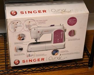 Singer "Curvy" sewing machine