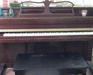 Upright Piano Elburn Serial 114048