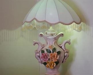 Capodimonte Lamp - Beautiful condition!