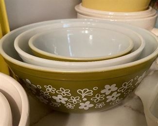 Pyrex Bowls