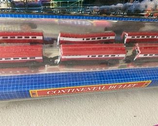 Continental Bullet HO Train